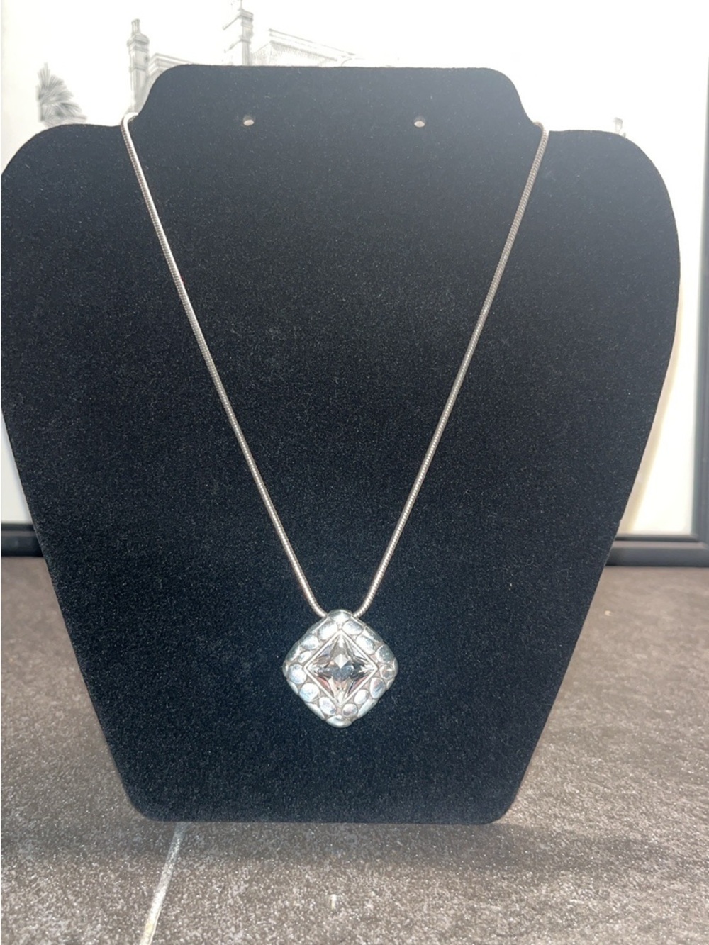 Retired  Brighton Pebble Collection “Shine”